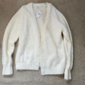 New Gap sweater for girls or for petite woman!
